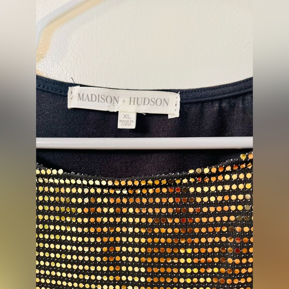 Madison + Hudson gold and black shimmery sequence like shirt size extra large - Picture 3 of 5